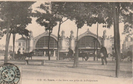 Delcampe - DE 12 -(37) TOURS  - LA GARE , VUE PRISE DE LA PREFECTURE  -  ANIMATION -  2 SCANS - Tours