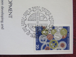 Delcampe - United Nations New York 1983 FDC Big Size Souvenir Card - Trade And Development - Cogwheel - Covers & Documents