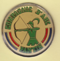 Delcampe - Pin's  TIR à L'ARC PANTIN - Bogenschiessen
