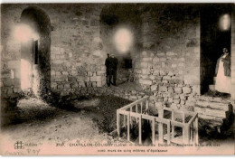 Delcampe - CHATILLON-COLIGNY: Intérieur Du Donjon Ancienne Salle D'armes Avec Murs De Cinq Mètres D'épaisseur - Très Bon état - Chatillon Coligny