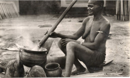 Delcampe - Cote D'Ivoire : Une Grand Mère (leger Défaut)  ///  REF. Janv. 26 // N° 33.510 - Elfenbeinküste