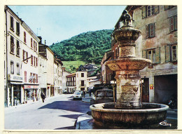 Delcampe - 15796 ● BEAUJEU Rhone Commerces Alimentation Epicerie Bar PLACE FONTAINE CPM 1970s - COMBIER 18 - Beaujeu