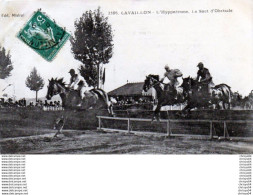 Delcampe - 78Sm   84 Cavaillon L' Hyppodrome Le Saut D'obstacle Chevaux - Cavaillon
