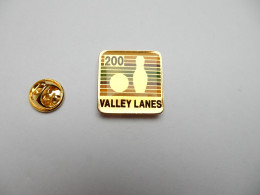 Delcampe - Beau Pin's , Bowling , 200 , Valley Lanes , USA - Bowling