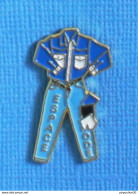 Delcampe - 1 PIN'S //  ** ESPACE MODE ** . (A.C.S.E.L) - Trademarks