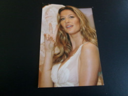 Delcampe - BELLE CARTE...BELLE FEMME SEXY SOURIANTE - Pin-Ups