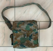 Delcampe - DDR NVA Gasmaskentasche Blumentarn 60er Jahre - Ausrüstung