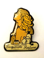 Delcampe - PINS TOQUEVILLE PARFUMS PIN'UP /  33NAT - Perfume