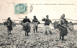 Delcampe - Fouras : Pêcheuses De Crevettes - Fouras-les-Bains