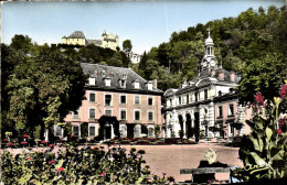 Delcampe - CPM Les Belles Alpes Francaises Uriage Les Bains L'Etablissement Thermal L'Hotel Bellevue Et Le Chateau - Uriage