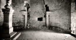 Delcampe - CPM Dourdan Rez De Choussee Du Donjon Cheminee Buste De Saint Louis - Dourdan