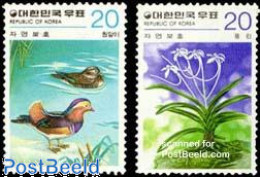 Delcampe - Korea, South 1979 Nature 2v, Mint NH, Nature - Birds - Ducks - Flowers & Plants - Corée Du Sud