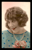 Delcampe - FANTAISIES - FEMME - ANNEES 30 - Frauen
