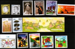 Delcampe - LUXEMBOURG - Année Complète 2010 **...sans Les BF - Années Complètes