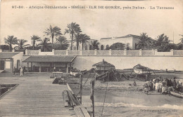 Delcampe - B443 Senegal 1919 Ile De Goree Pres Dakar Terrasse Boats Vintage Postcard - Senegal