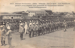 Delcampe - B443 Senegal 1905 Dakar Quay The Tivailleurs Soldiers Presented General Postcard - Senegal