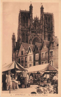 Delcampe - 80 - ABBEVILLE - S38231 - Le Marché Et St Valfran - Abbeville