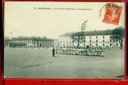 Delcampe - 3078 - COURBEVOIE - LA CASERNE D'INFANTERIE - LA GRANDE COUR - Courbevoie