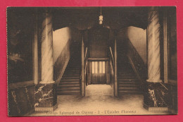 Delcampe - C.P. Chimay  = Collége  Episcopal  :  L'  Escalier  D' Honneur - Chimay