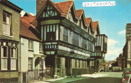 Delcampe - ENGLAND - Southampton - Tudor House Museum - Tillings - Old House - Monument - Street - Car - Transport - Carte Postale - Southampton