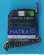 Delcampe - PIN'S  //    ** MATRA COMMUNICATION / GÉNÉRATION 900 / TÉLÉPHONE ** - Computers