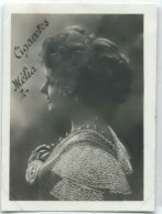 Delcampe - CIGARETTES MELIA - Anonyme , Portrait , De Profil , Chemisier En Dentelle - Dos Vierge - Melia