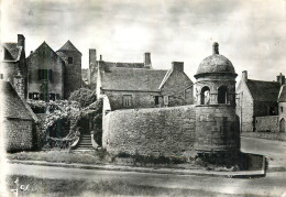 Delcampe - CPM Roscoff (Finistere) Bretagne Elegante Tourelle Dite De Marie Stuard - Roscoff