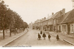 Delcampe - RUE Somme La Rue Du Colonel Tétart  édition Atlas 1986 Cliché Roger Viollet 27 (scan Recto-verso)MA2144Bis - Rue