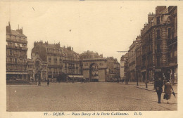 Delcampe - 21  (Côte D'Or) - DIJON - 77 Place Darcy Et La Porte Guillaume - Dijon