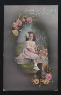 Delcampe - Mädchen Rosa Kleid Auf Bank Mit Blumen, Feldpost Zum Geburtstag Cassel 10.2.1916 - Halt Gegen Das Licht/Durchscheink.