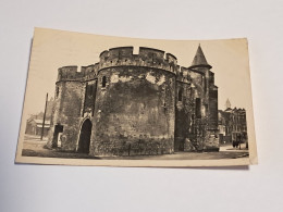 Delcampe - Cambrai.La Tour De La Porte De Paris.Envoyée Vers Rochefort En 1948. - Cambrai