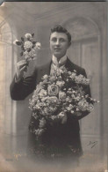 Delcampe - Bouquet De Fleurs - Männer