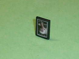 Delcampe - Fèves / Fève / Autres / Divers / Alimentation : Paton , Guillon Picard , La Crèche , Clamecy , Perso  T155 - Altri & Non Classificati