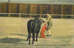 Delcampe - Carte Postale Ancienne - Corrida - Course De Taureaux - Matador Profilant Au Moment De Porter L'estocade - Animée - Colo - Stierkampf