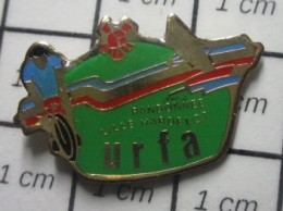 Delcampe - Pin810c   SPORT CYCLISME CLUB URFA RANDONNE LILLE HARDELOT - Ciclismo