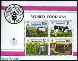Delcampe - Tanzania 1982 World Food Day S/s, Mint NH, Health - Nature - Various - Food & Drink - Animals (others & Mixed) - Cattl.. - Alimentation