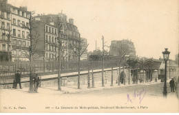Delcampe - PARIS  Boulevard Rochechouard  La Descente  Du Metropolitain - Pariser Métro, Bahnhöfe