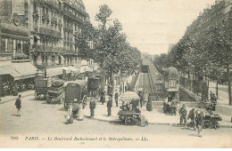 Delcampe - PARIS  Boulevard Rochechouard Et  Le Metropolitain - Pariser Métro, Bahnhöfe
