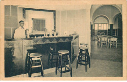 Delcampe - MAROC  AGADIR  ( Lot 2 Cartes Postales )  Hotel MARHABA  Le Bar Et La Terrasse - Agadir