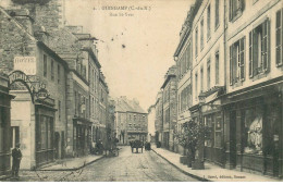 Delcampe - COTES D'ARMOR   GUINGAMP  Rue St Yves - Guingamp