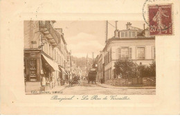 Delcampe - YVELINES  BOUGIVAL   La Rue De Versailles - Bougival