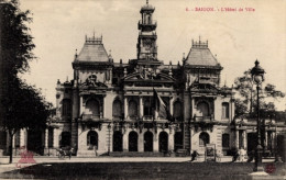 Delcampe - CPA Saigon Vietnam, L’Hotel De Ville, Blick Auf Das Rathaus, Laterne - Vietnam