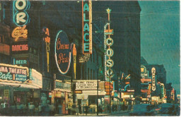 Delcampe - Canada Montreal St. Catherine St. At Night 1965 Carte Postale Cinéma Néons - Montreal