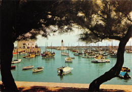 Delcampe - 17 Oléron La Cotinière Le Port (Scan R/V) N° 13 \MR8075 - Ile D'Oléron