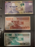 Delcampe - Billets Namibie// 3 Billets Neufs. Un De 200 Dollars , Un De 20 Dollars, Et Un De 50 Dollars - Namibia