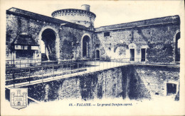 Delcampe - CPA Falaise Le Grand Donjon Carre - Falaise