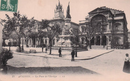 Delcampe - 84 AVIGNON LA PLACE DE L HORLOGE - Avignon