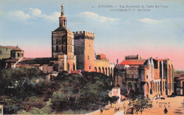 Delcampe - 84 AVIGNON PALAIS DES PAPES ET CATHEDRALE NOTRE DAME DES DOMS - Avignon