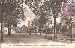 Delcampe - SAINT-ETIENNE-DE-MONT-LUC (44) Avenue Du Calvaire Devant La Mairie En 1928 - Saint Etienne De Montluc