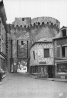 Delcampe - 56 VANNES LA PORTE DE PRISON - Vannes